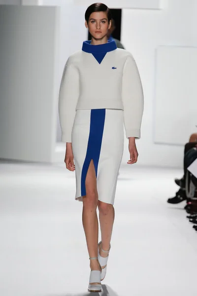 Look 32
